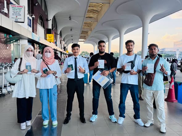 Sakura JLTC students at Dhaka airport departing for Japan